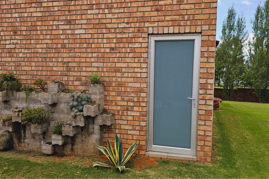 3 Bedroom Property for Sale in Oranjeville Free State